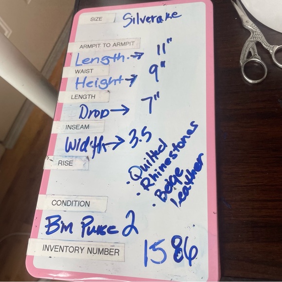 Silverake Cream Leather Quilted & Rhinestone Embossed Purse - Picture 16 of 16